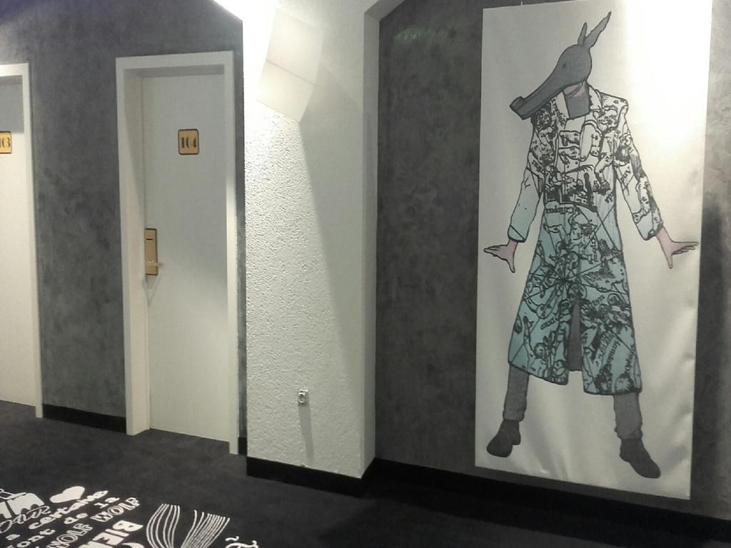 Hotel Tristar La Louviere Bagian luar foto