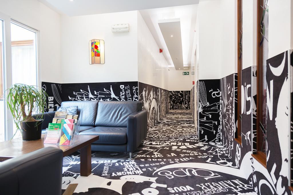 Hotel Tristar La Louviere Bagian luar foto
