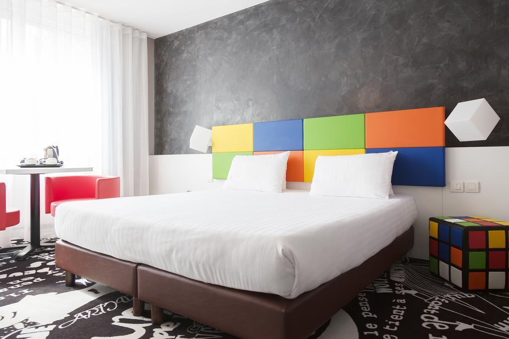 Hotel Tristar La Louviere Bagian luar foto